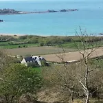 La Roche Du Marais فندق