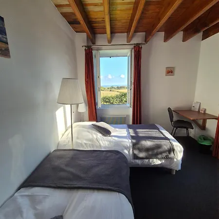 La Roche Du Marais Otel