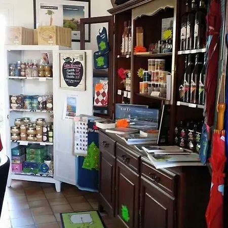 ホテル La Roche Du Marais
