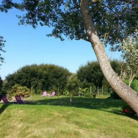 La Roche Du Marais Otel