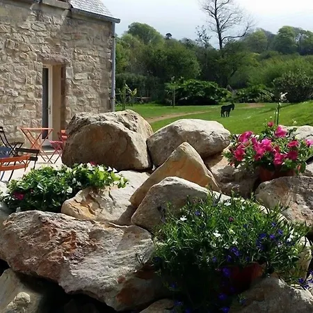 La Roche Du Marais 2*