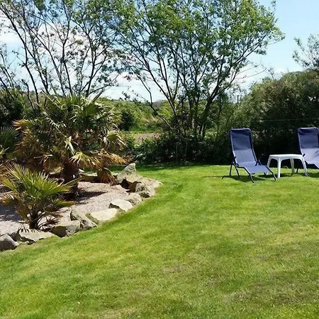 Otel La Roche Du Marais 2*