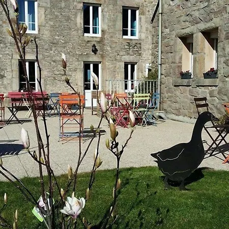 La Roche Du Marais 2*