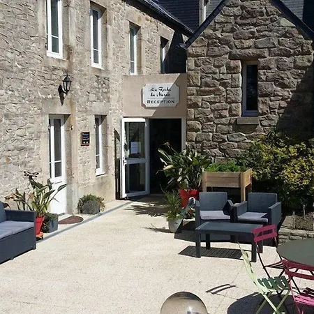 La Roche Du Marais 2*