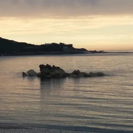 La Roche Du Marais Omonville-la-Petite