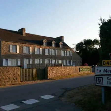 La Roche Du Marais Hotel 2*
