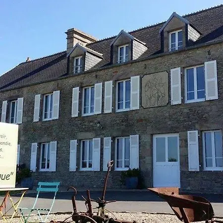 Hotel La Roche Du Marais Omonville-la-Petite