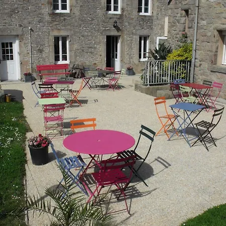 La Roche Du Marais Hotel 2*