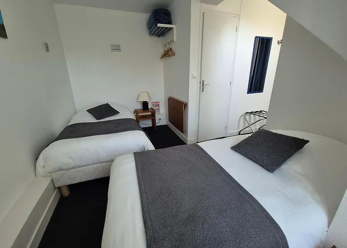 Otel La Roche Du Marais