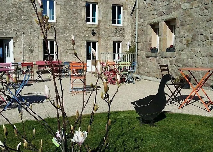 La Roche Du Marais 2*