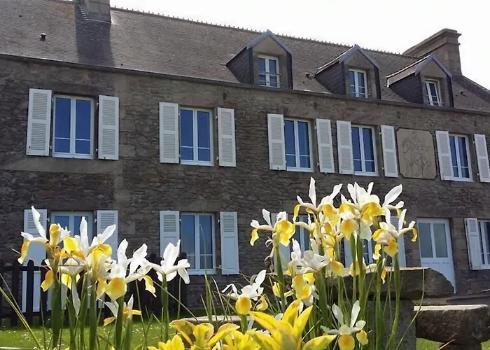 La Roche Du Marais 2*