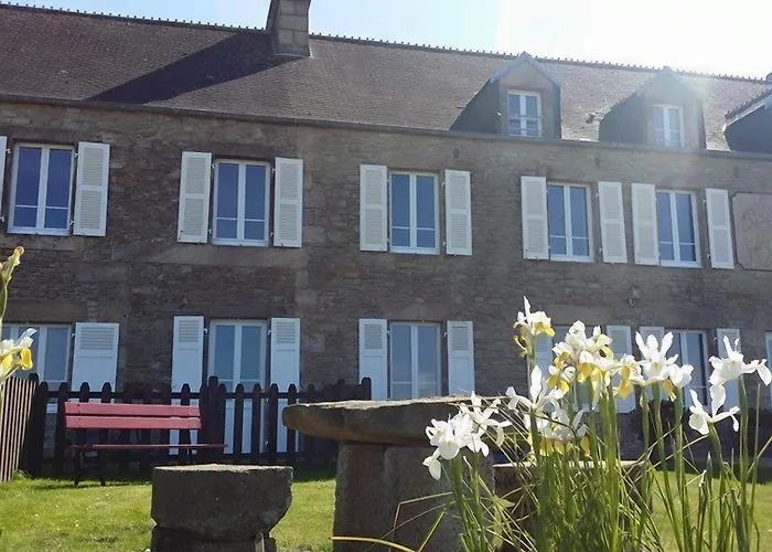 La Roche Du Marais 2*