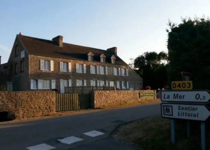 La Roche Du Marais Otel 2*