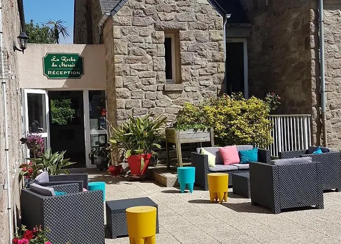 La Roche Du Marais 2*